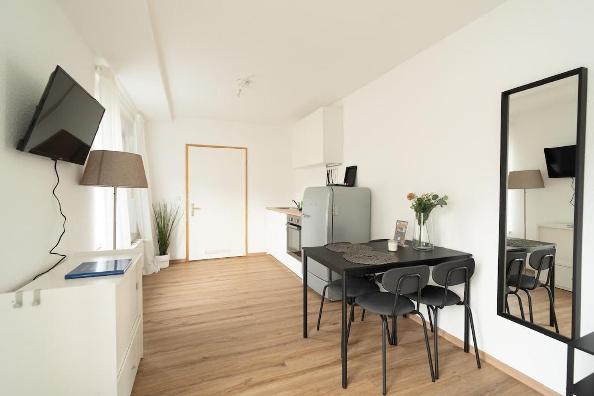Modernes City-Studio Universitaet Koblenz Koblenz  Exteriör bild